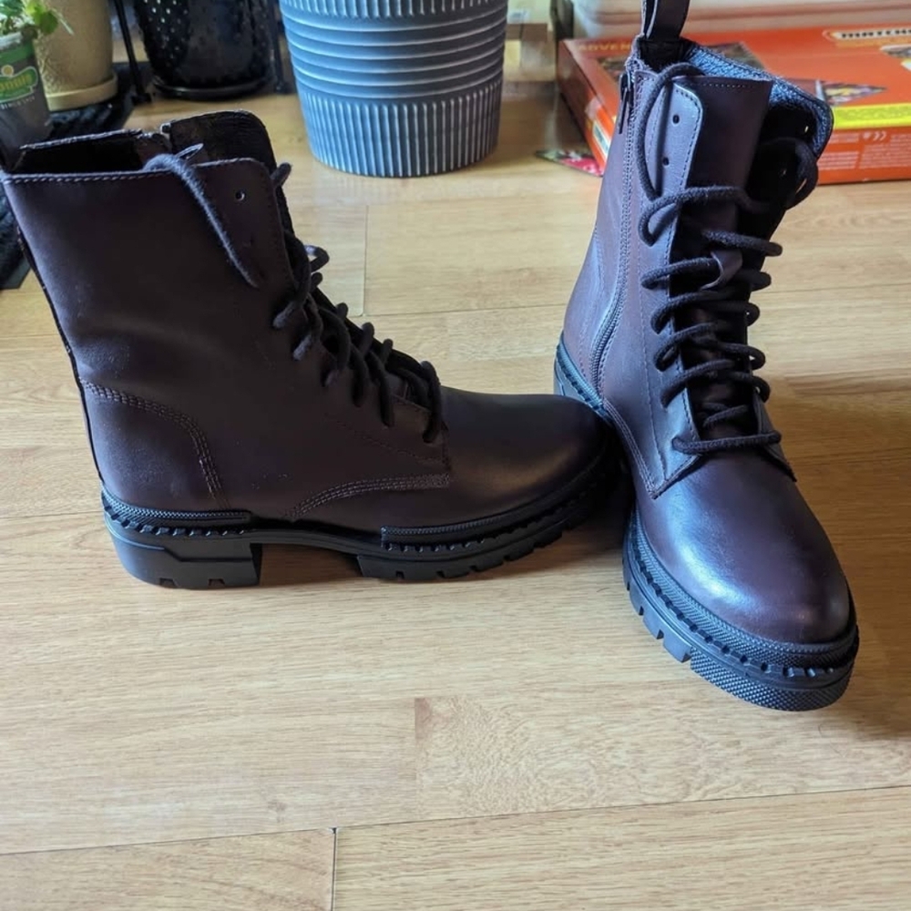 Steve Madden Jamisyn Leather Combat Boots NWOT Size 8 1/2